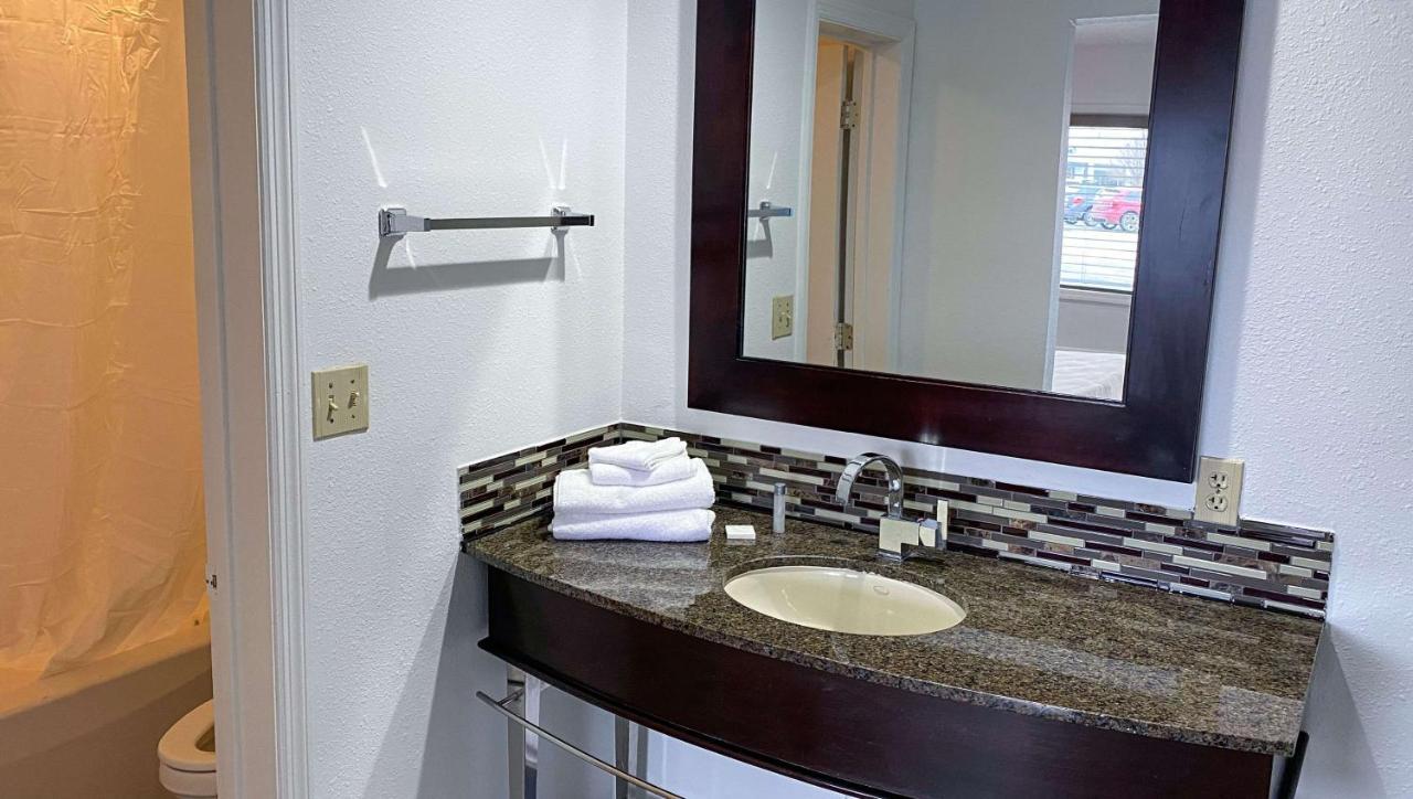 Springs Motel Ky Russell Springs Extérieur photo